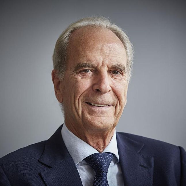 Picture of Dr. Jürgen Heraeus, Chairman Supervisory Board
